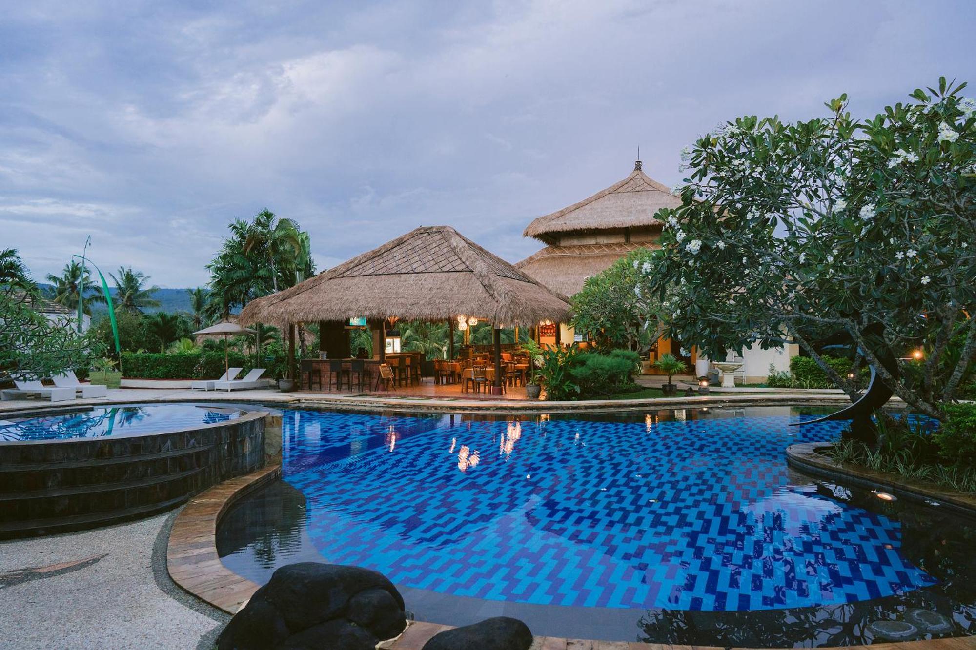 Medewi Bay Retreat Hotel Pulukan Ngoại thất bức ảnh