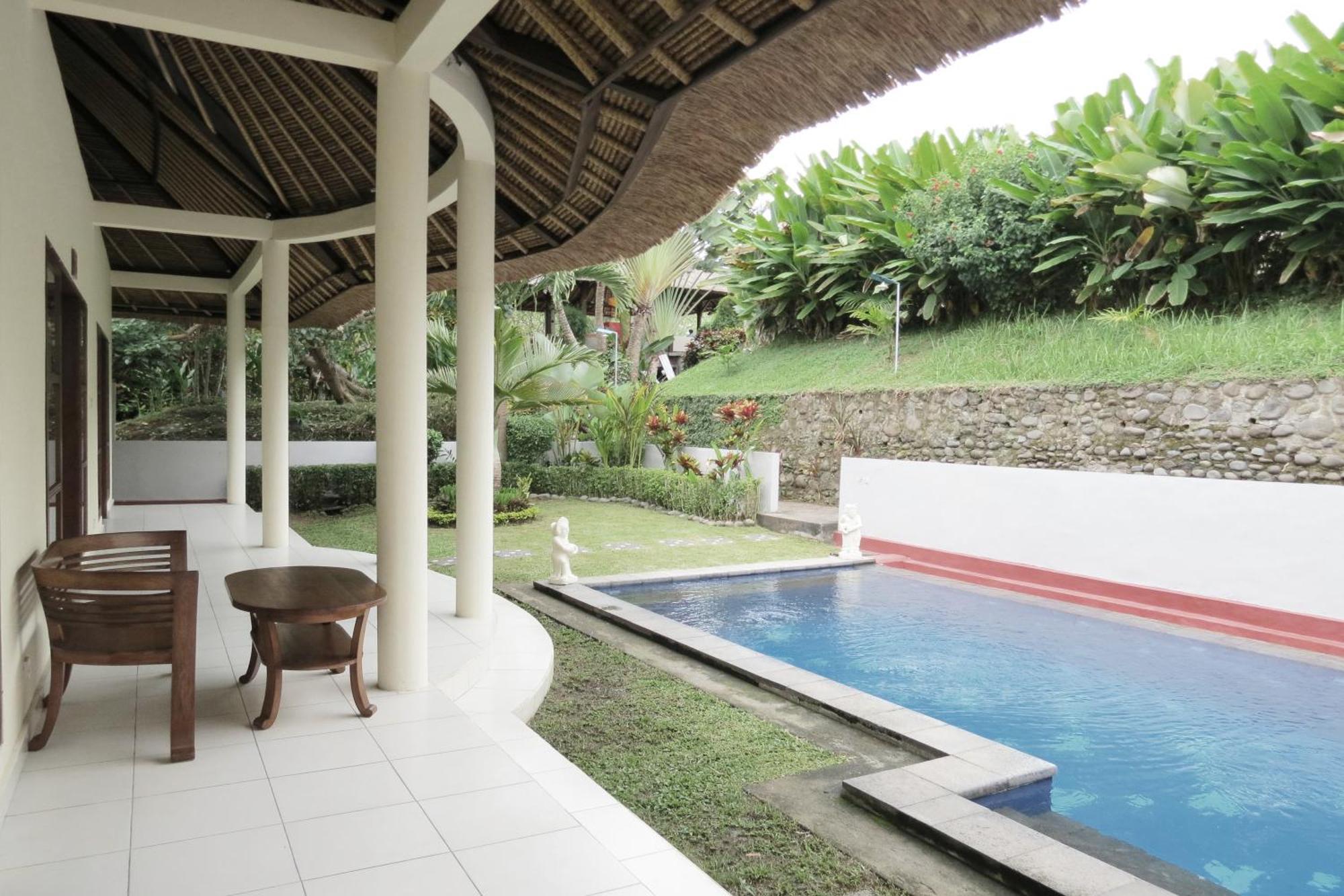 Medewi Bay Retreat Hotel Pulukan Ngoại thất bức ảnh